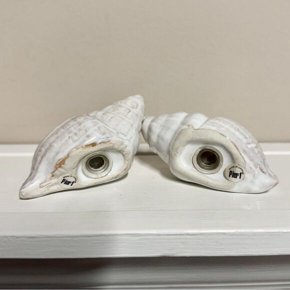 Pier 1 Seashell Salt & Pepper Shakers Nautical Coastal Kitchen Decor Beach House - Picture 3 of 3